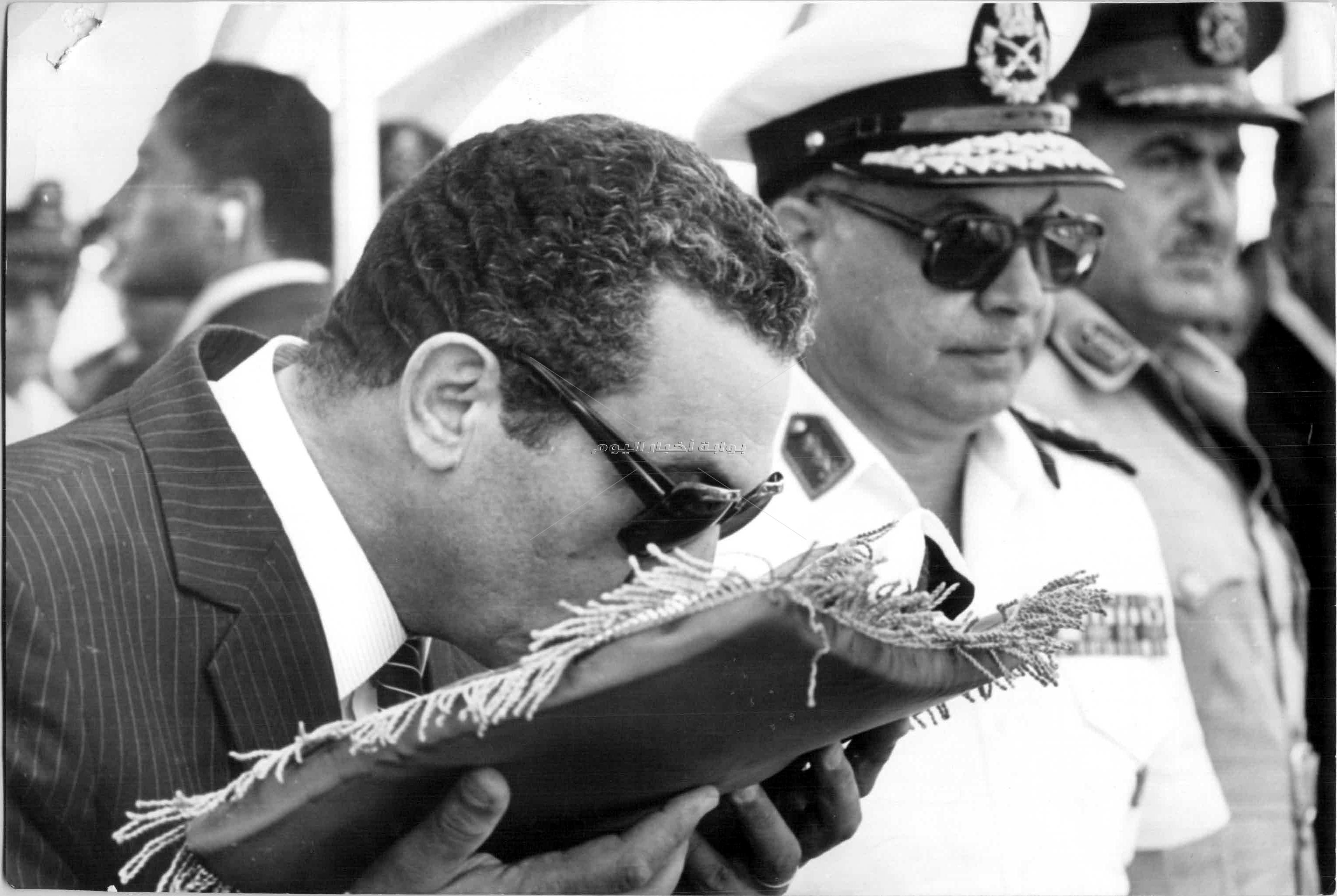 لقطات نادرة في حياة الرئيس الأسبق محمد حسني مبارك