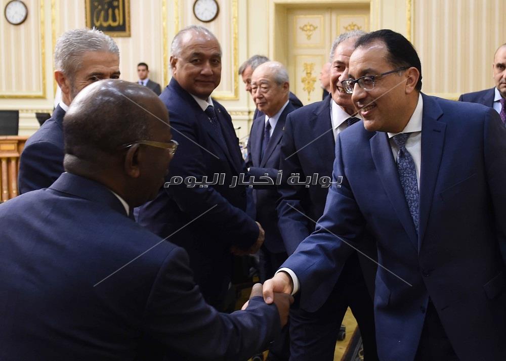 رئيس الوزراء يلتقى رئيس وأعضاء الاتحاد الدولي لكرة اليد‎