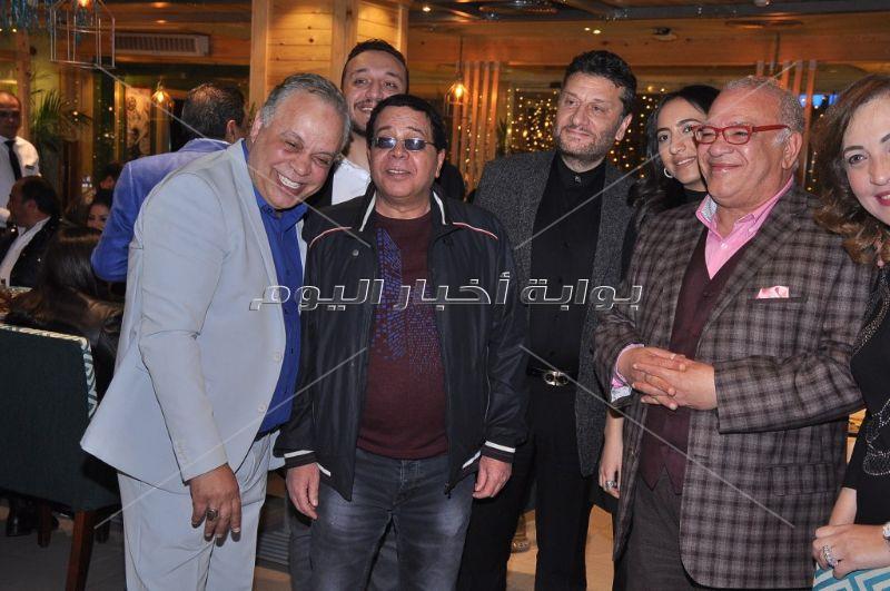 نجوم الفن يشاركون أشرف زكي افتتاح مطعمه