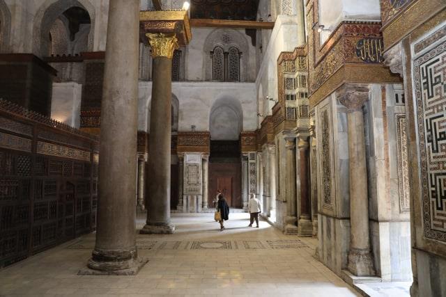 خالد العناني وزير السياحة والآثار، عددا من المواقع الأثرية بمحافظة القاهرة