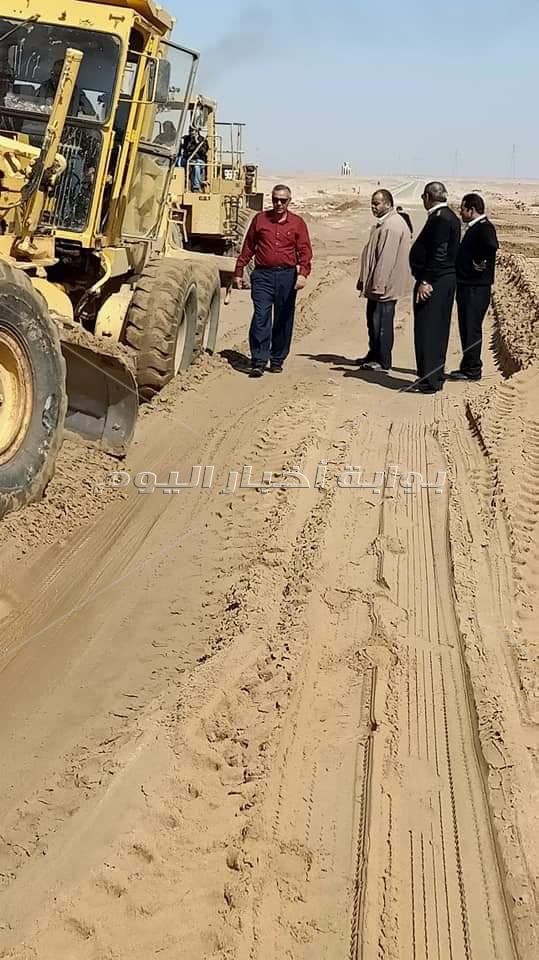 ..محافظ جنوب سيناء يتفقد اثار السيول بمدينة رأس سدر