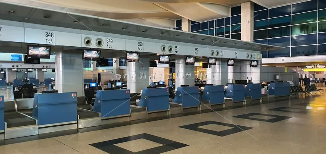  مطار القاهرة بدون ركاب بسبب كورونا 