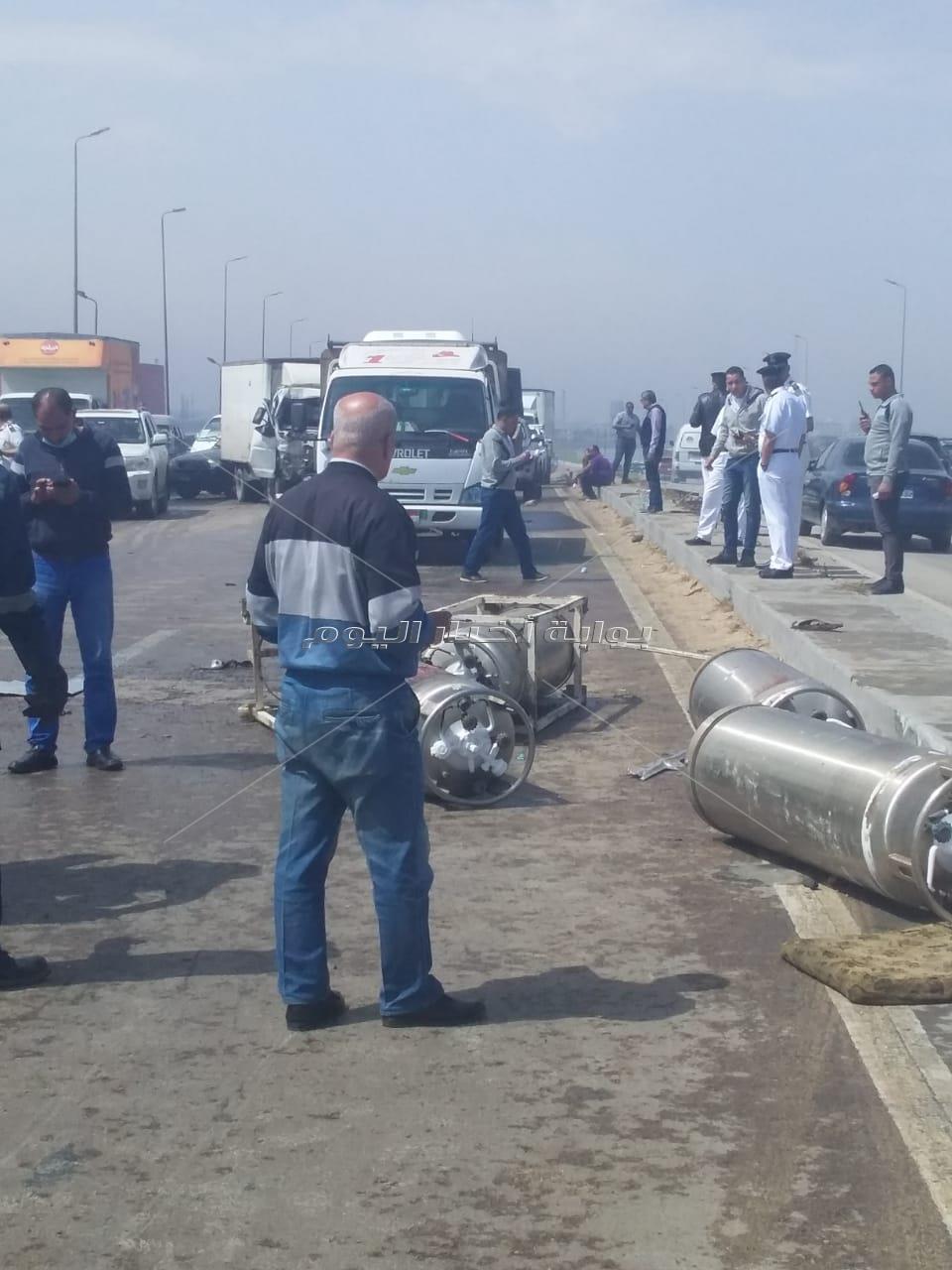إصابة 6 أشخاص في تصادم 8 سيارات غرب الإسكندرية