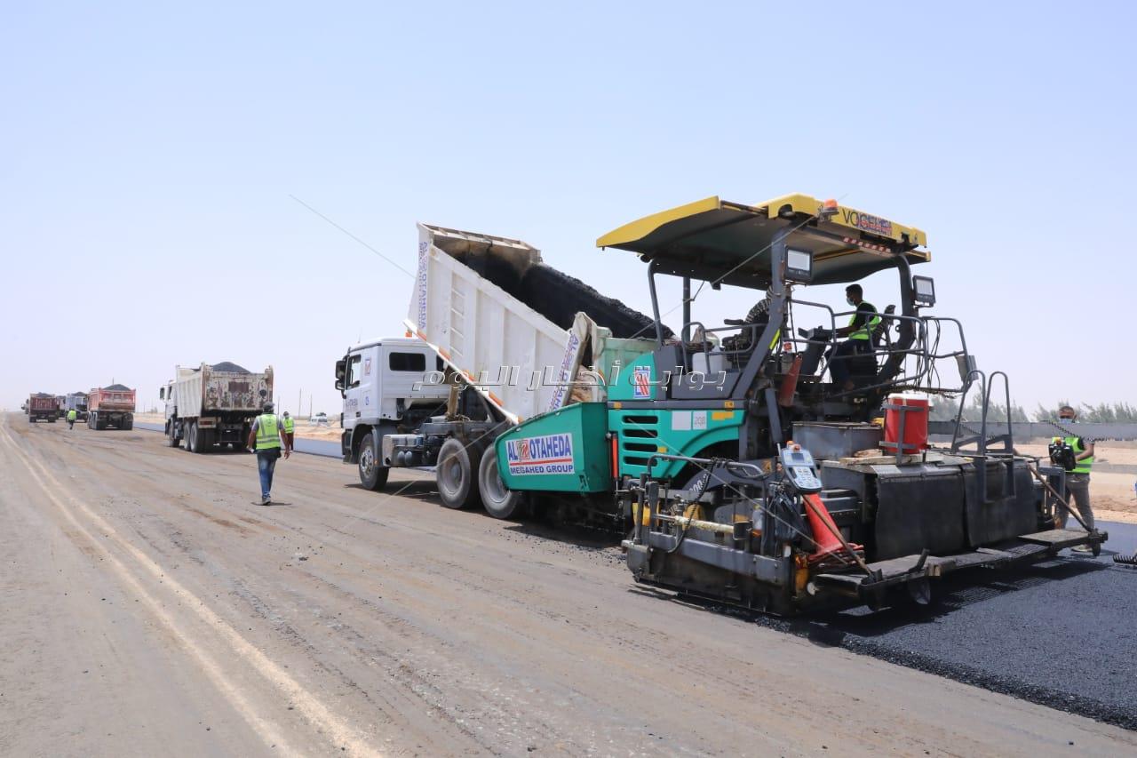  وزير النقل يتفقد المرحلة الأولى من تطوير  طريق القاهرة/ أسوان 