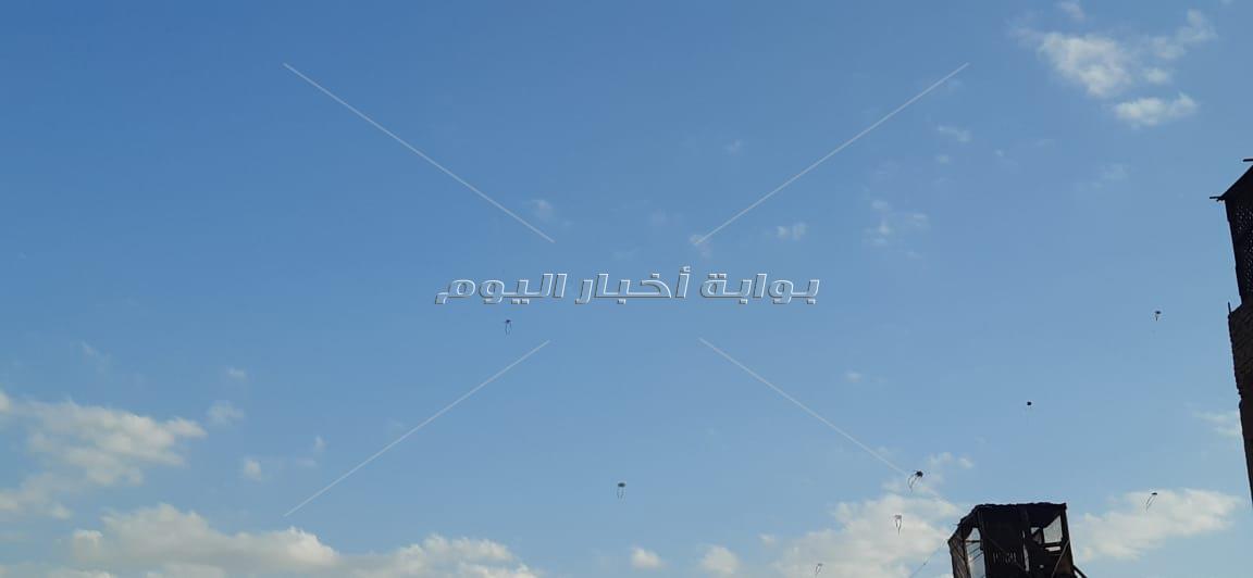تسالى صيام فى زمن الكورونا.. سماء مصر تمطر طائرات