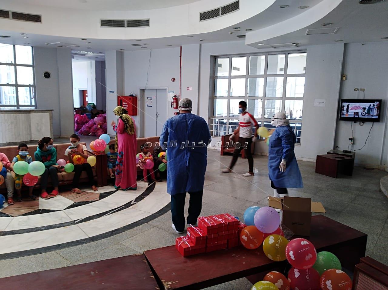  بالصور والفيديو  .مركز التدريب المدنى بدمنهور يحتفل بالعيد مع الأطفال بالأغاني وتوزيع الهدايا 