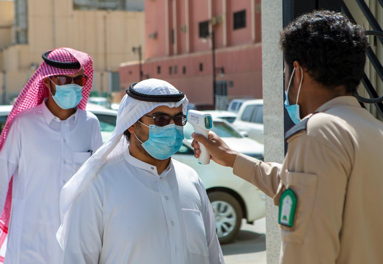 الشئون الإسلامية السعودية: طبقنا جميع التعليمات ومن تظهر عليه آثار «كورونا» يتم إبلاغ الصحة