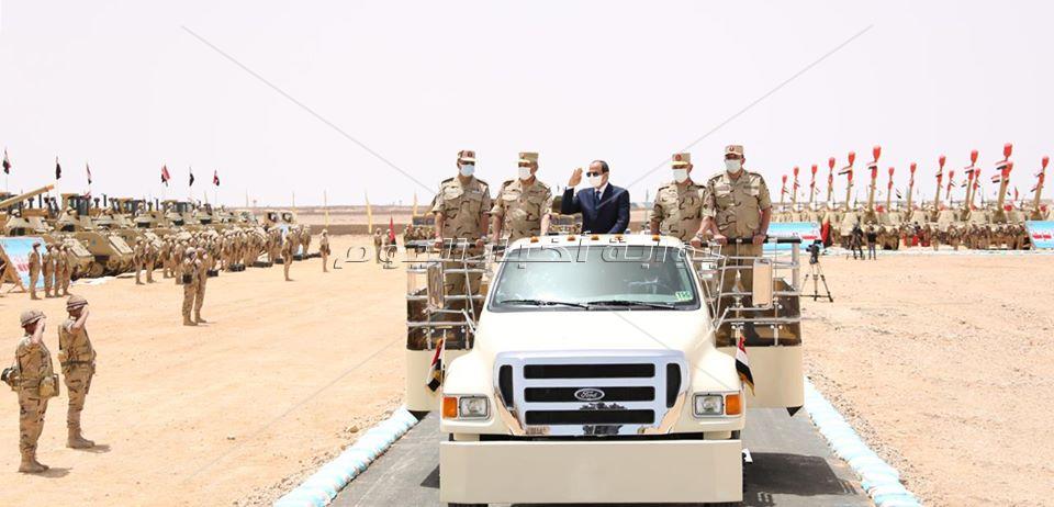 الرئيس عبد الفتاح السيسي في المنطقة الغربية العسكرية