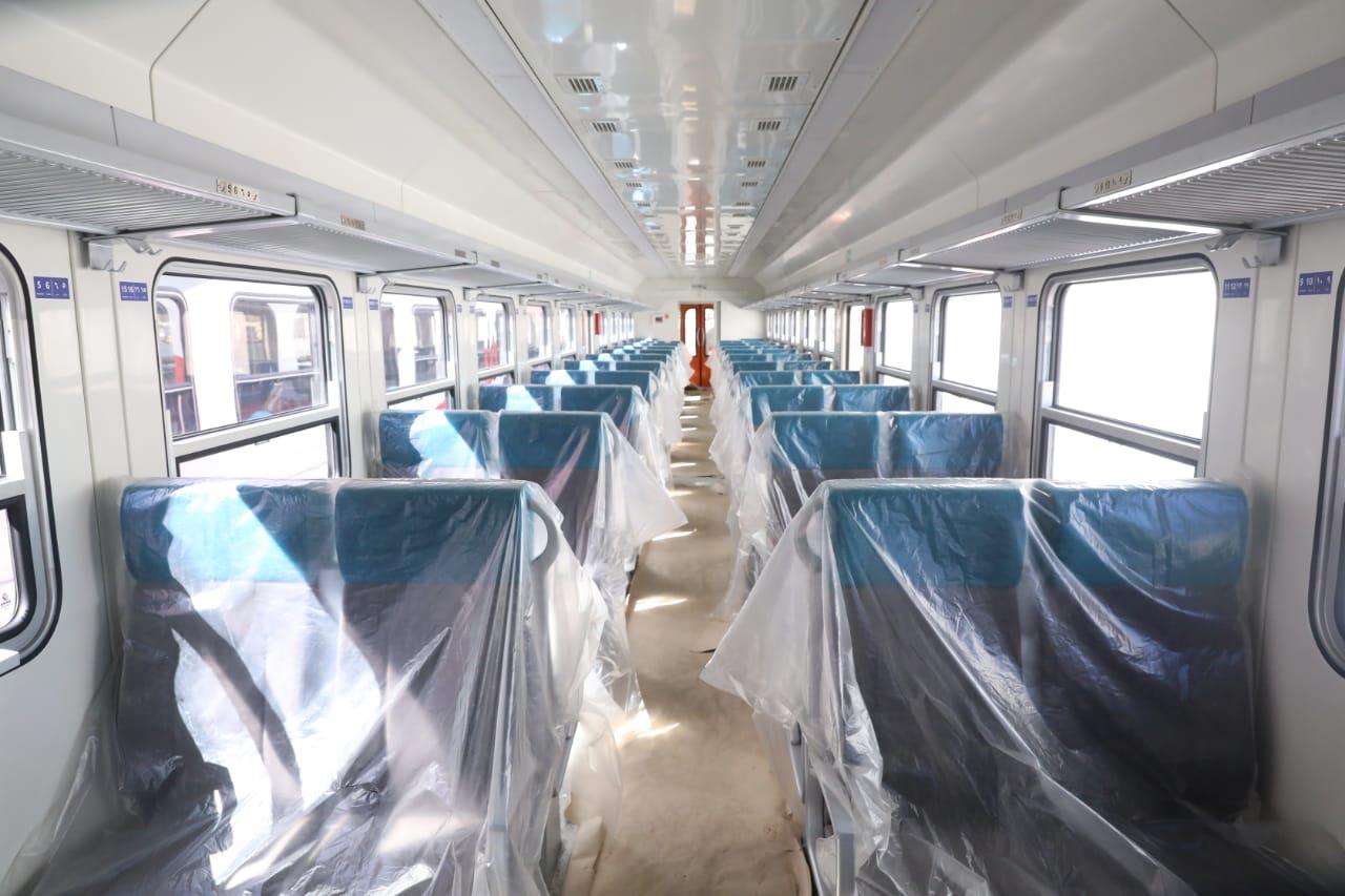 وصول الدفعة الأولى من عربات القطارات الروسية الجديدة بعدد 22 عربة 
