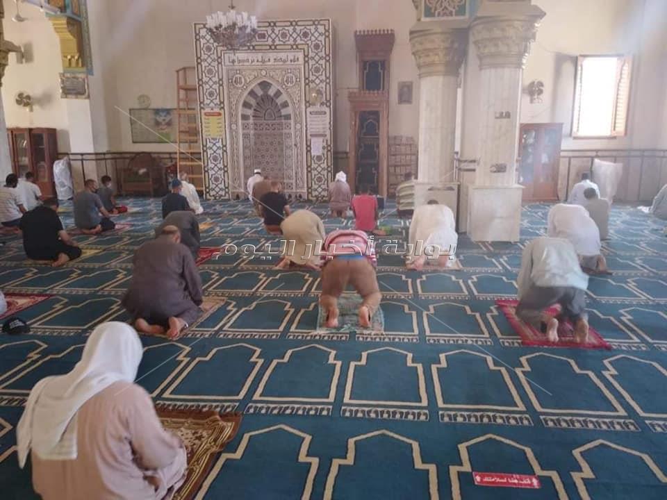  مساجد جنوب سيناء تستقبل المصلين بالتعقيم والتطهير