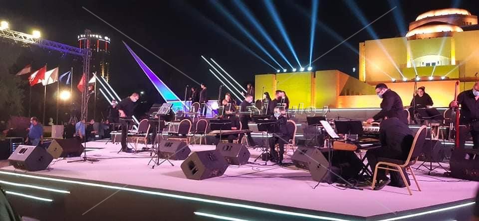  وزيرة الثقافة تشهد اول حفل بمسرح النافورة في الاوبرا 