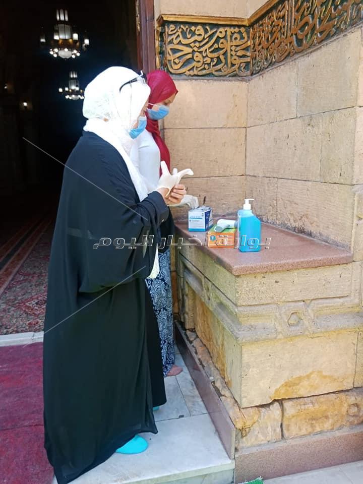 جابر طايع يتابع مصلى السيدات بالسيدة زينب في اليوم الأول لعودته