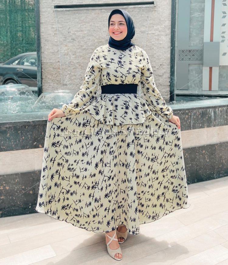 ملابس محتشمة وبسيطة.. حنان محمد تكشف آخر صيحات الموضة في فصل الصيف