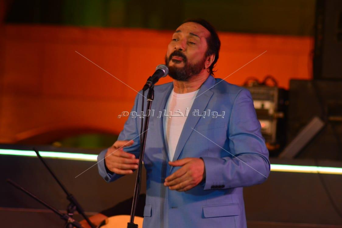 علي الحجار يتألق في حفل الأوبرا بأجمل أغانيه