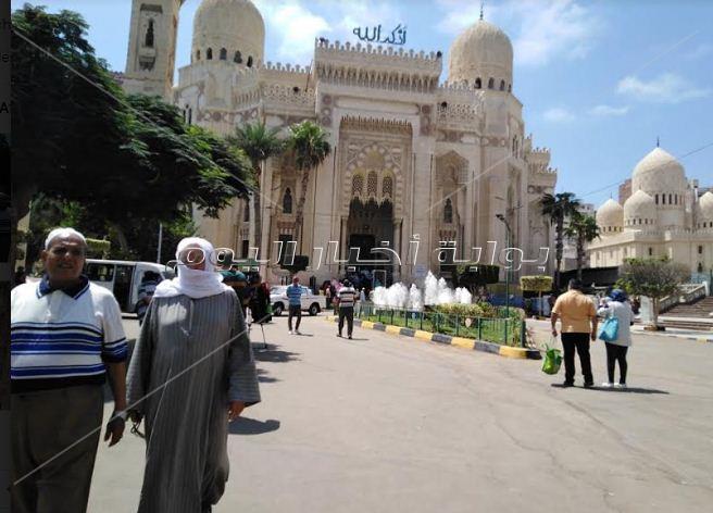 صور|أول صلاة جمعة بمسجد أبو العباس بالإسكندرية كاملة العدد 