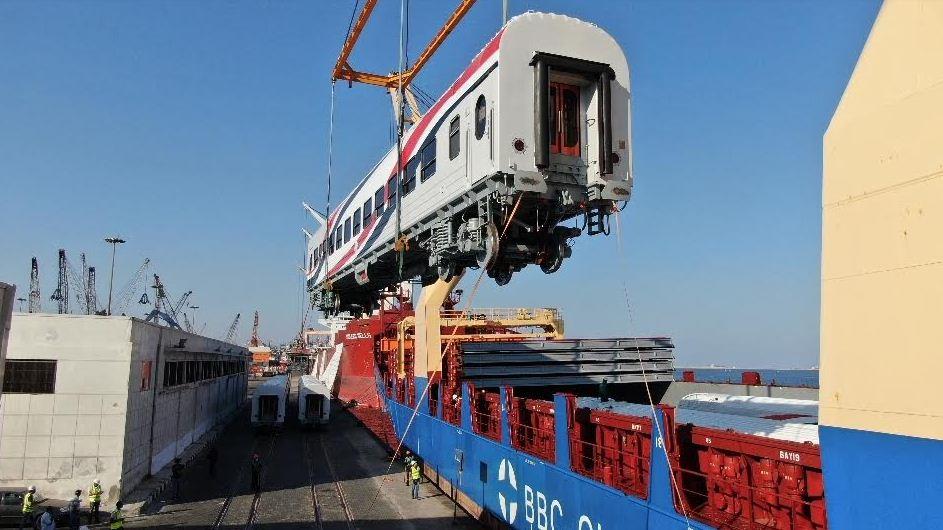 وصول 22 عربة سكة حديد روسية جديدة إلى ميناء الإسكندرية 