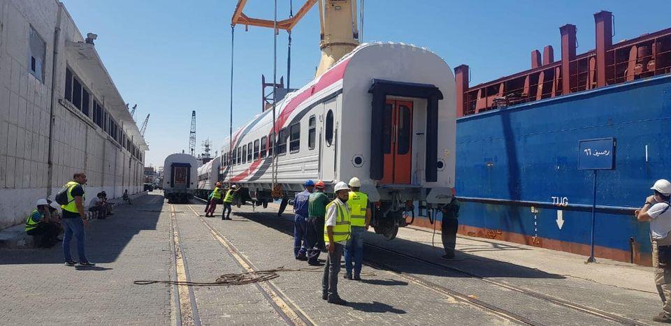 وصول دفعة جديدة من عربات القطارات الروسية الجديدة إلى ميناء الإسكندرية