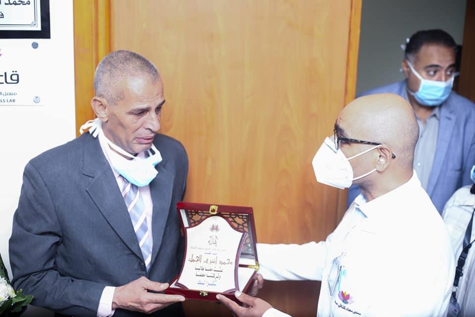 جامعة مصر للعلوم والتكنولوجيا تطلق اسم الشهيد محمد أشرف على مدرج بمستشفى سعاد كفافى الجامعى