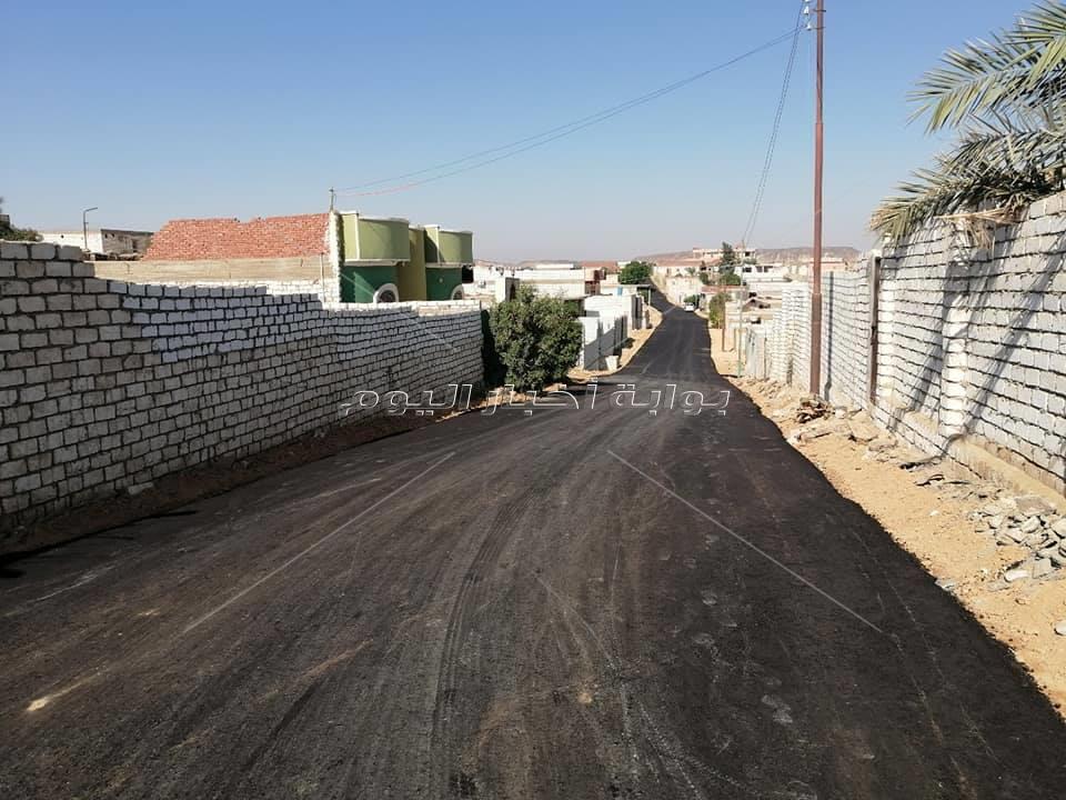 محافظة الجيزة تبدء أعمال رصف محاور مرورية بأوسيم ومنشأة القناطر