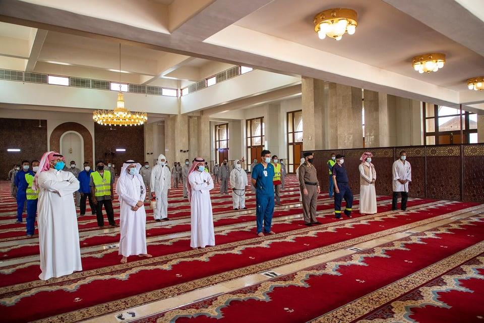 السعودية تستعد لاستقبال المعتمرين بلوحات إرشادية وتعقيم 2719 دورة مياه 