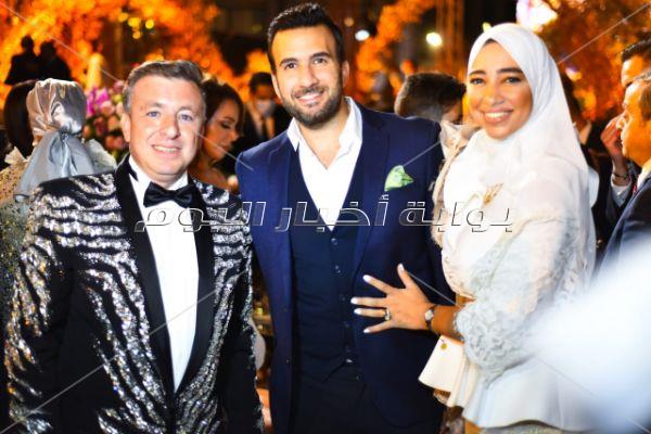 الهضبة ودينا الشربيني وراغب ومحمد رمضان في زفاف «باسل سماقية»