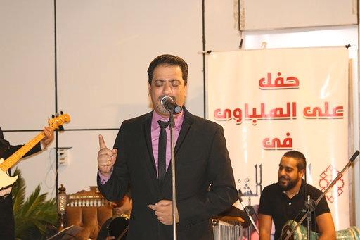 «الهلباوي» يُحيي حفل «الركن الشرقي» في حضور بحضور الفنانين 