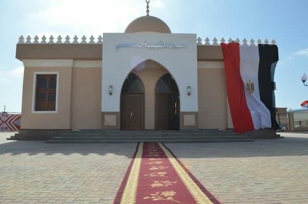   وزير الأوقاف يفتتح مسجد الشهيد المنسي ويوجه التحية للقوات المسلحة 