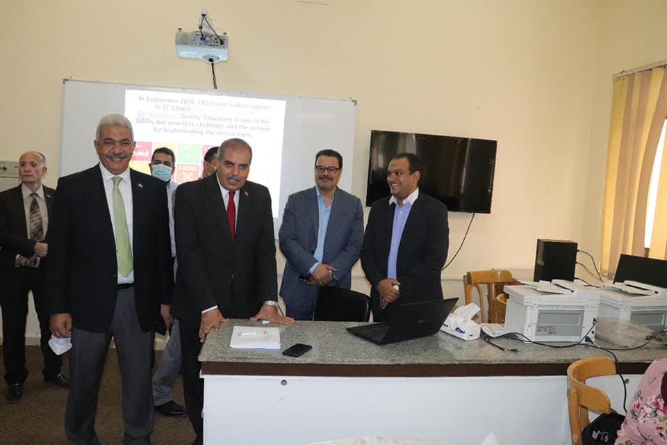 صور.. رئيس جامعة الأزهر يشارك في افتتاح دورة التعلم الحديثة لمعلمي الوافدين