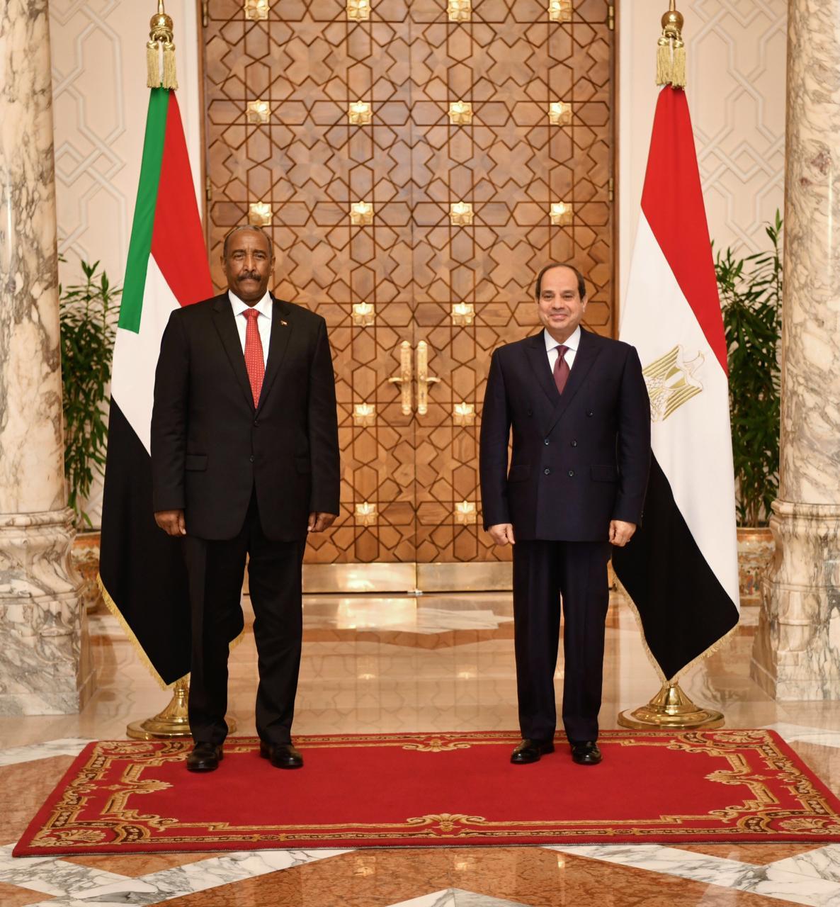 الرئيس السيسي: موقف مصر ثابت من دعم أمن واستقرار السوادن