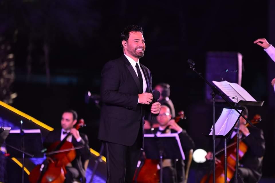 عاصي الحلاني يختتم حفل «الموسيقى العربية» بـ«أحلف بسماها وبترابها»