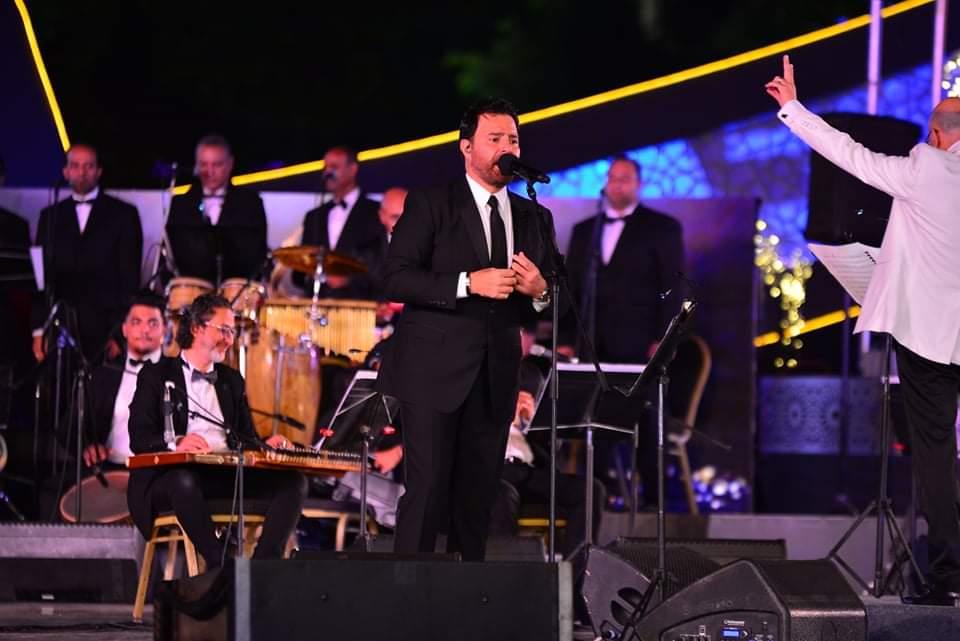 عاصي الحلاني يختتم حفل «الموسيقى العربية» بـ«أحلف بسماها وبترابها»