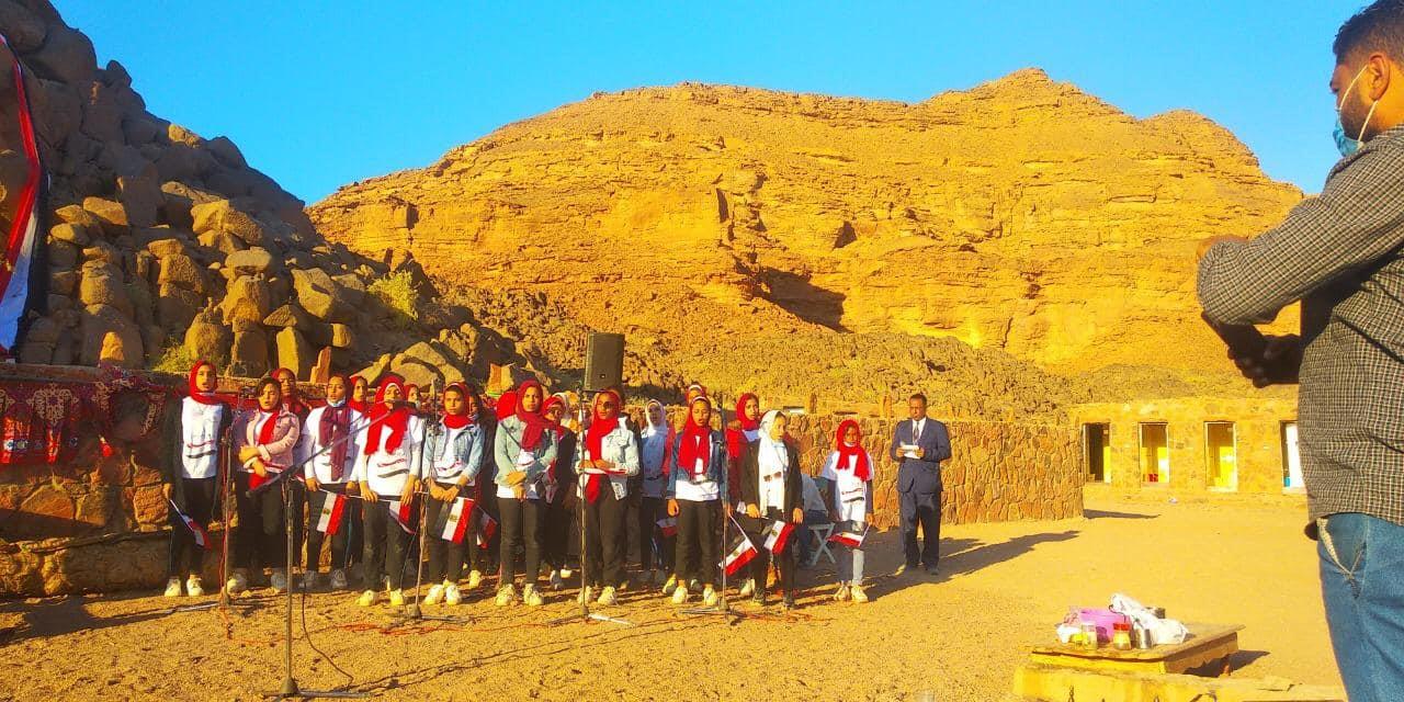 وزيرة الثقافة: قوافل الوديان تستكمل مشروع أهل مصر لاكتشاف ودعم مواهب أبناء المناطق الحدودية.