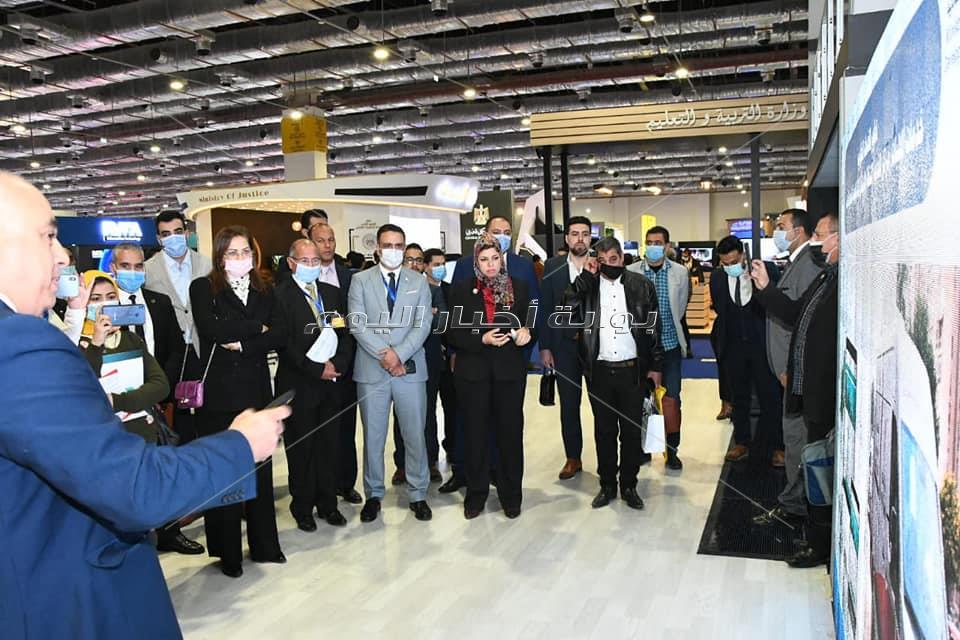 وزيرة التخطيط خلال افتتاحها جناح الوزارة بمعرض CAIRO ICT 2020