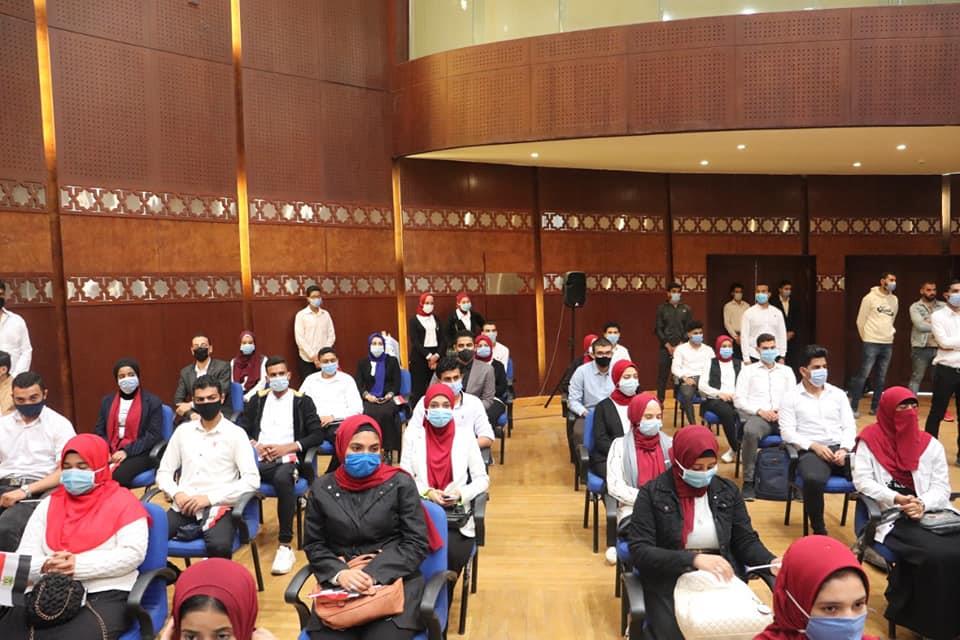  لقاء مفتوح بين وزير الشباب والرياضة وطلاب جامعة الأزهر