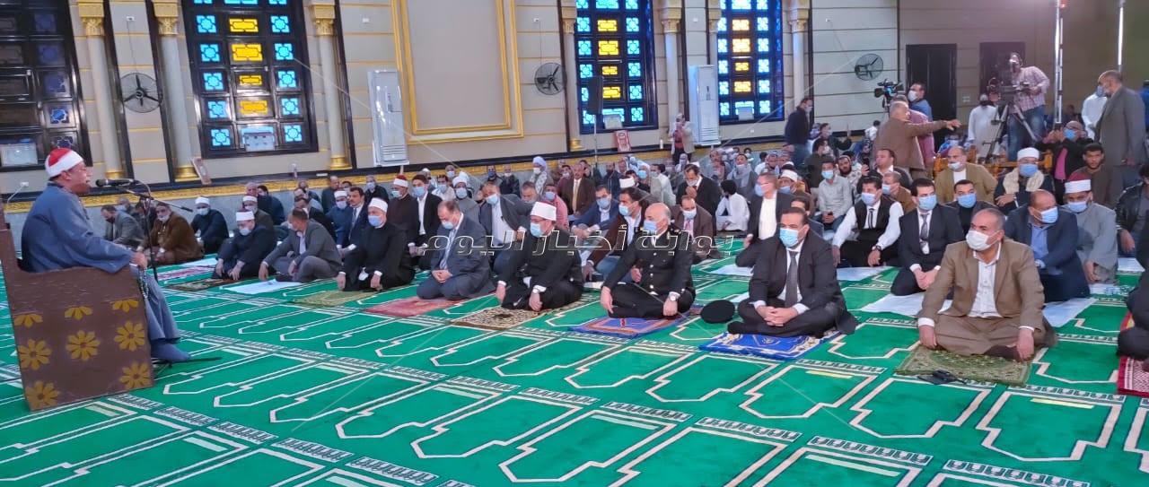 وزير الأوقاف ومحافظ أسيوط يفتتحان مسجد الأمير سنان بديروط 