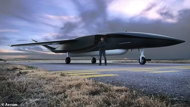 أول طائرة بدون طيار قادرة على إطلاق الأقمار الاصطناعية