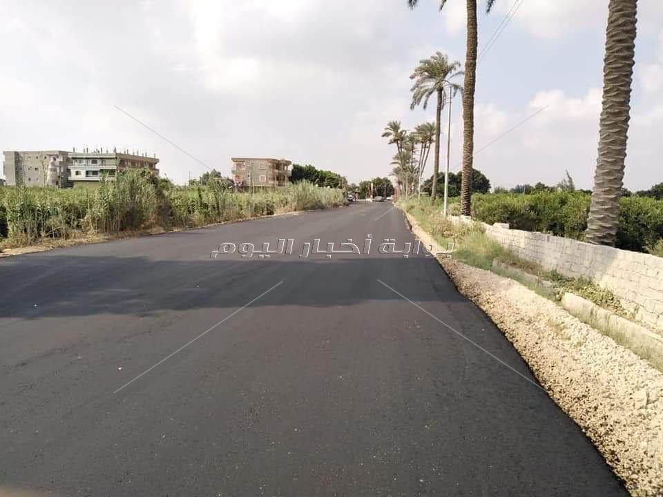 محافظة الجيزة تبدأ أعمال رصف وتطوير محاور مرورية بالقري