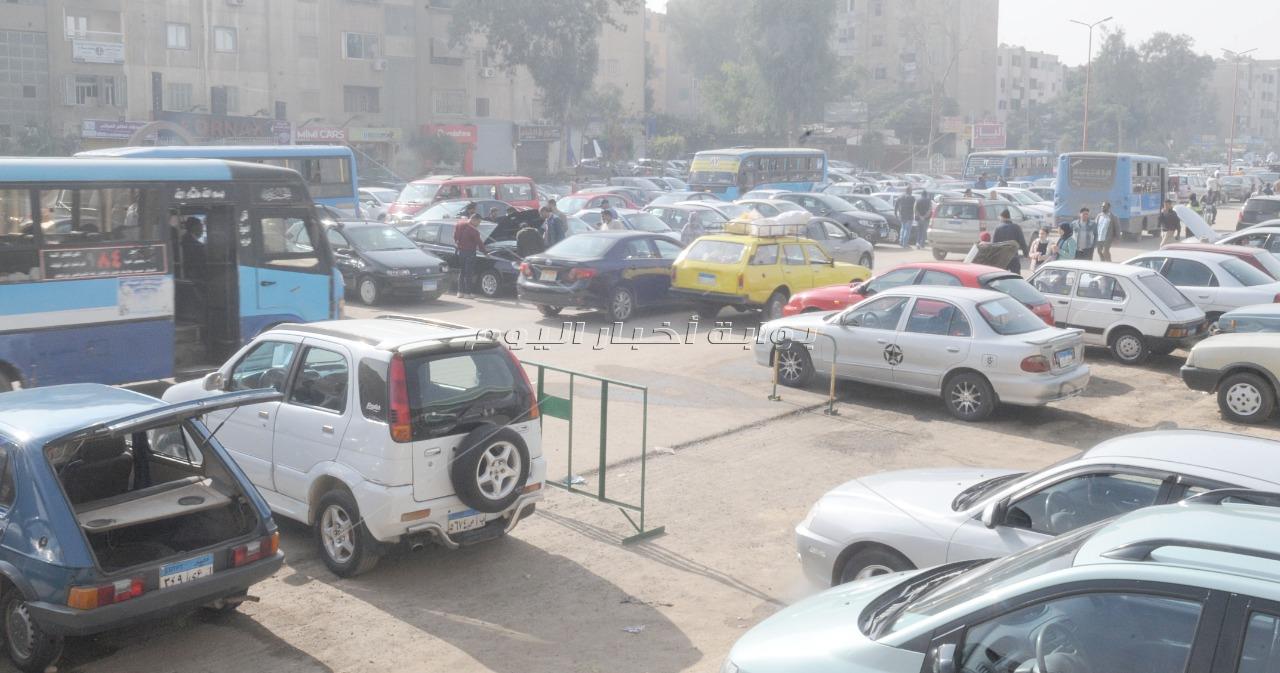 سوق سيارات مدينة نصر.. واقف فى الممنوع