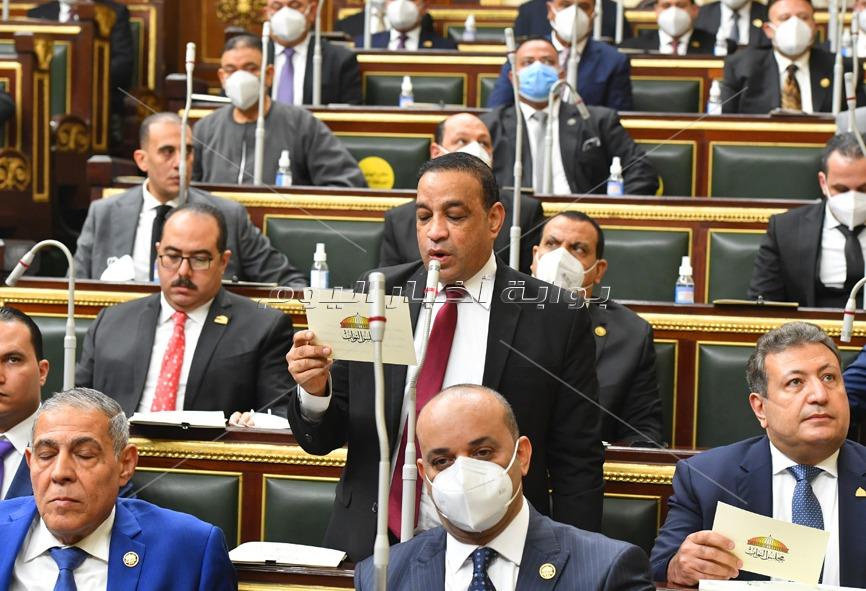 أعضاء البرلمان خلال تأدية حلف اليمين الدستوري
