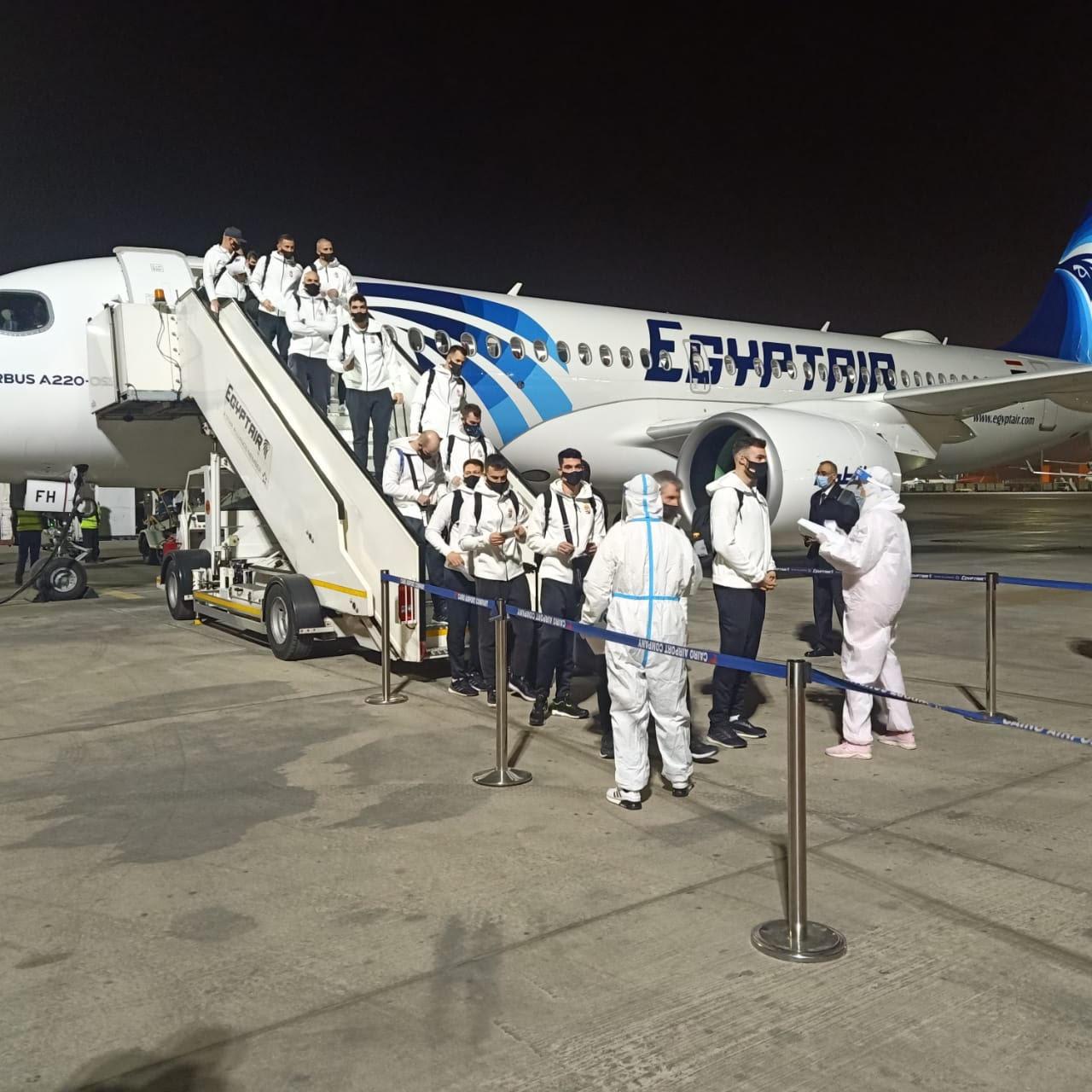 منتخب المجر يصل مطار القاهرة للمشاركة في مونديال اليد