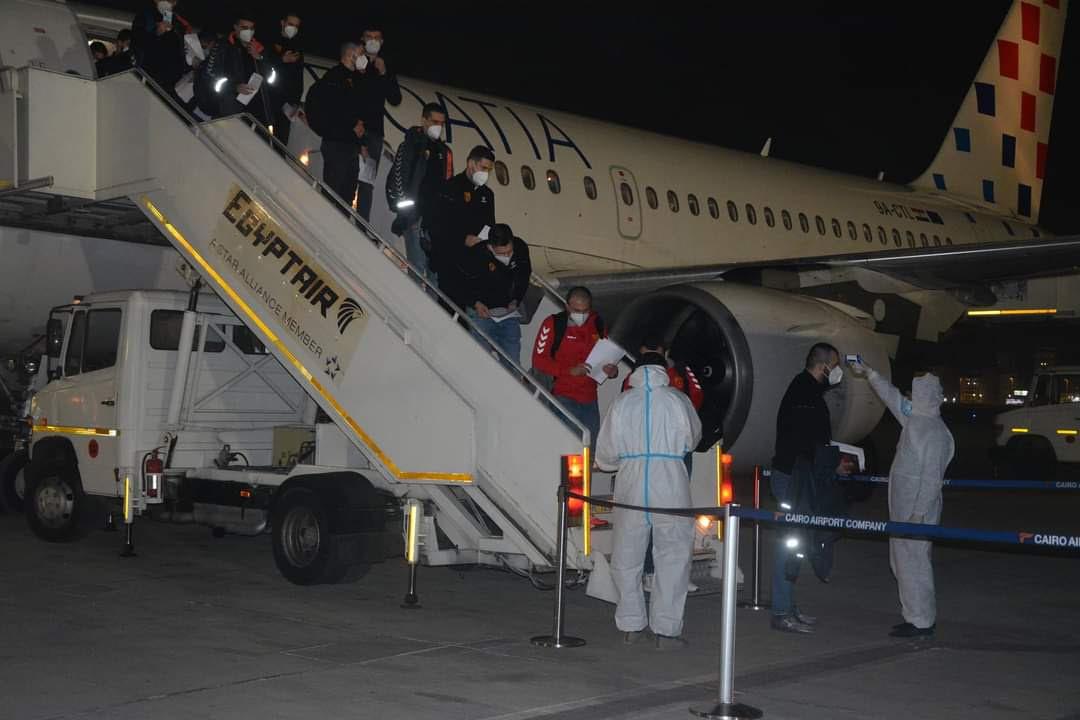 منتخب مقدونيا يصل مطار القاهرة للمشاركة في مونديال اليد| صور 