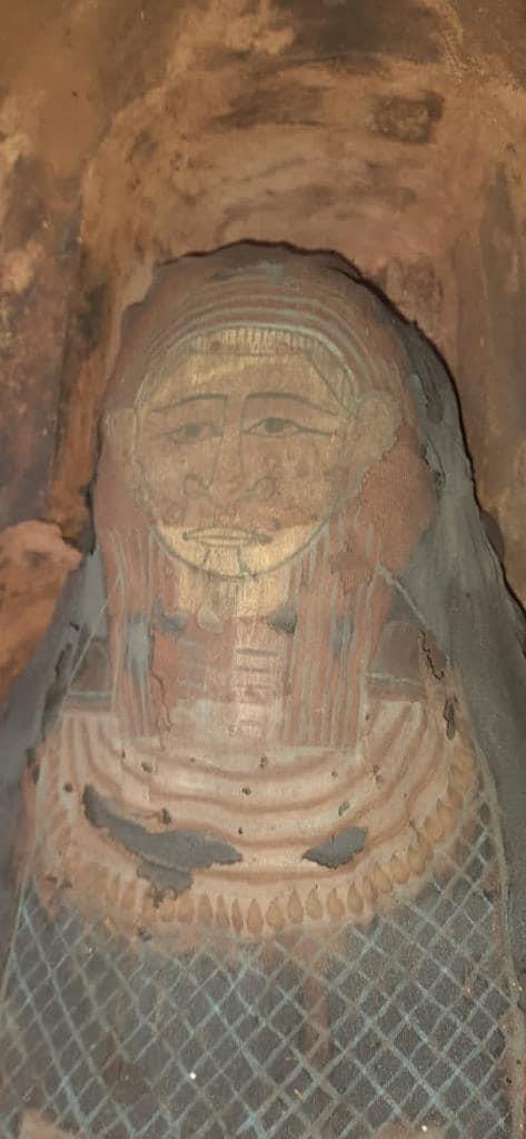 لأول مرة | العثور على توابيت يعود عمرها إلى ثلاثة آلاف عام بمنطقة سقارة