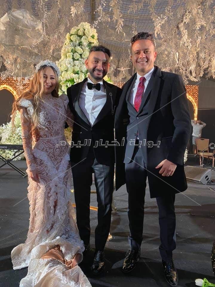 مصطفى حجاج وكارمن سليمان وتامر حسين في زفاف نادر حمدي