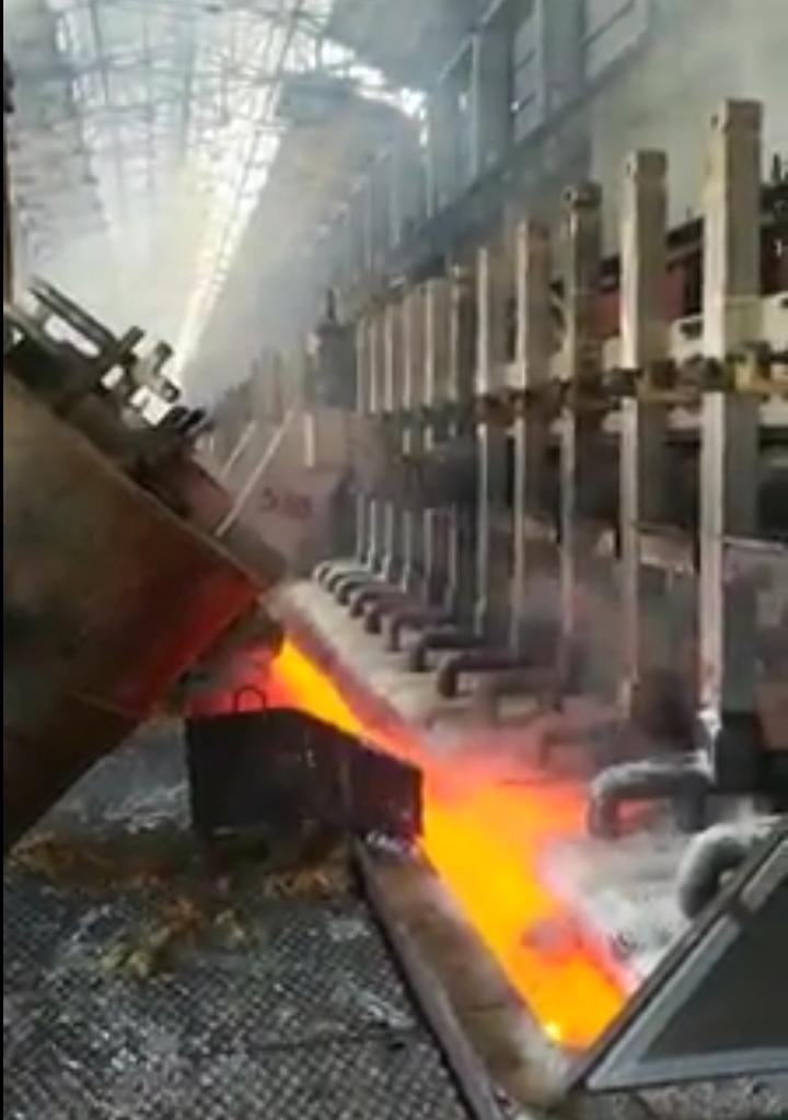 عمال في مرمى النيران