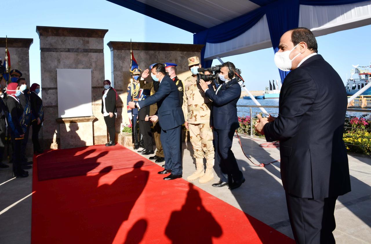 الرئيس السيسي خلال افتتاح مشروع الفيروز للاستزراع السمكي ببورسعيد