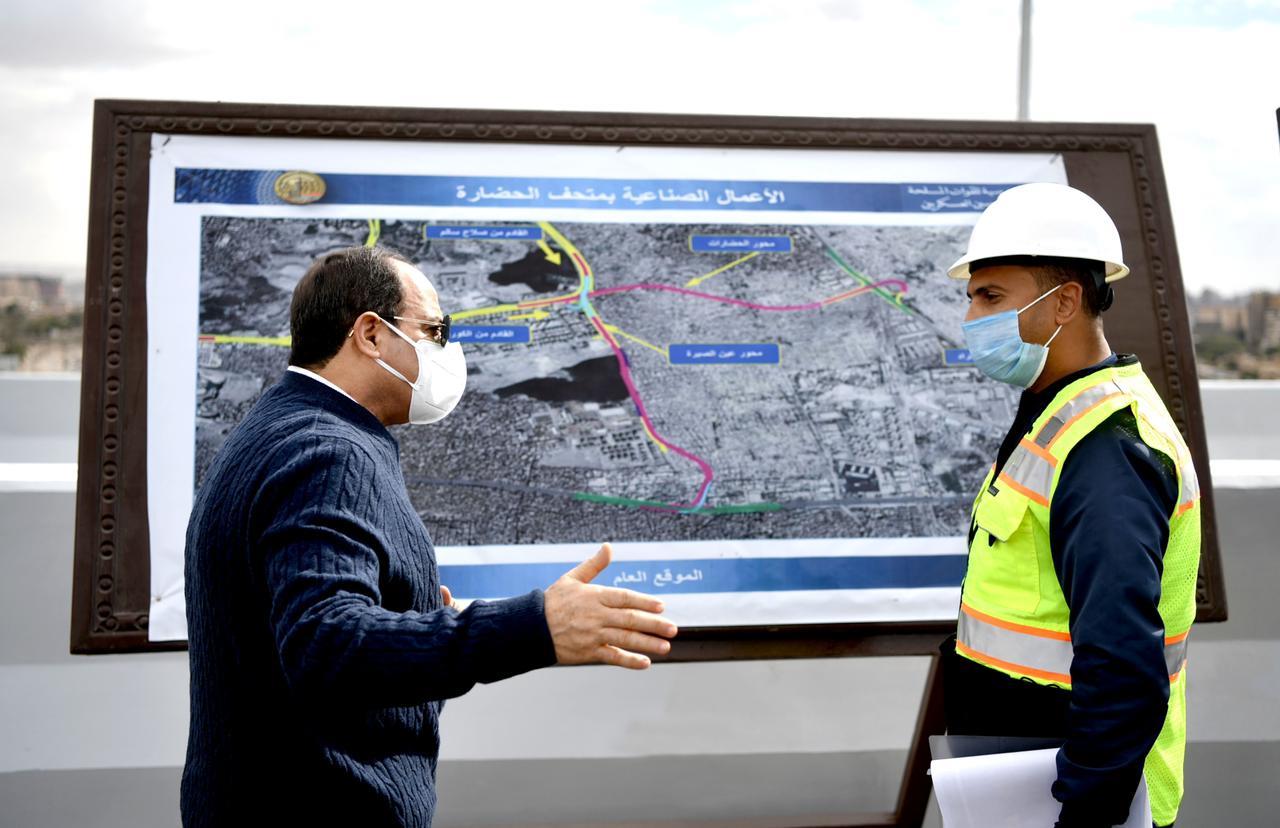 الرئيس السيسي يتفقد مشروعات تطوير القاهرة
