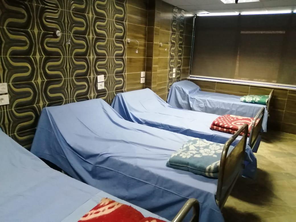  سكن الأطباء بمستشفى الحسين الجامعي بسعة 250 سريرًا