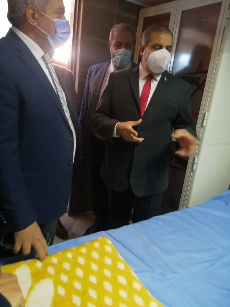  سكن الأطباء بمستشفى الحسين الجامعي بسعة 250 سريرًا