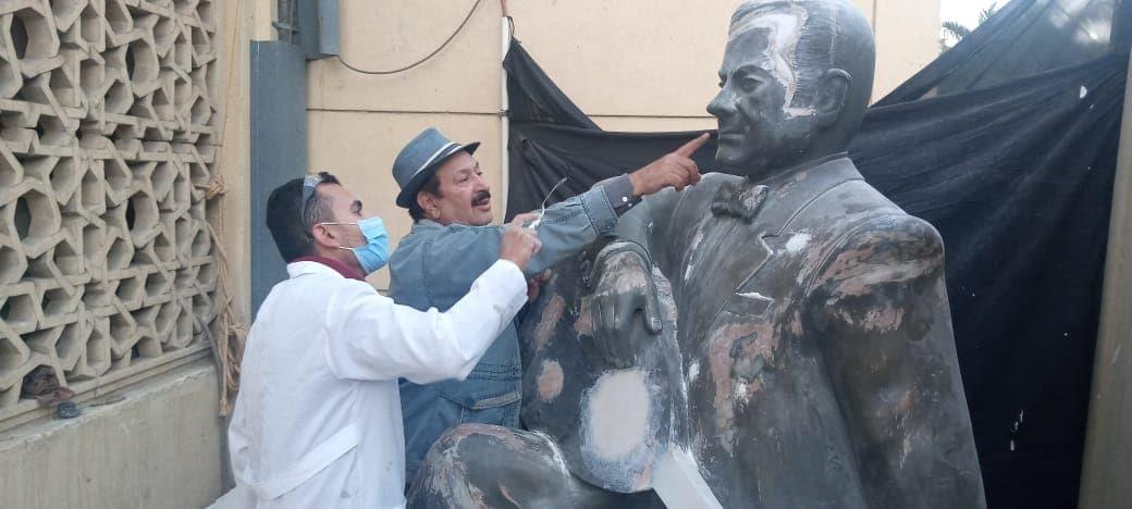 ترميم تمثال فريد الأطرش بساحة الأوبرا