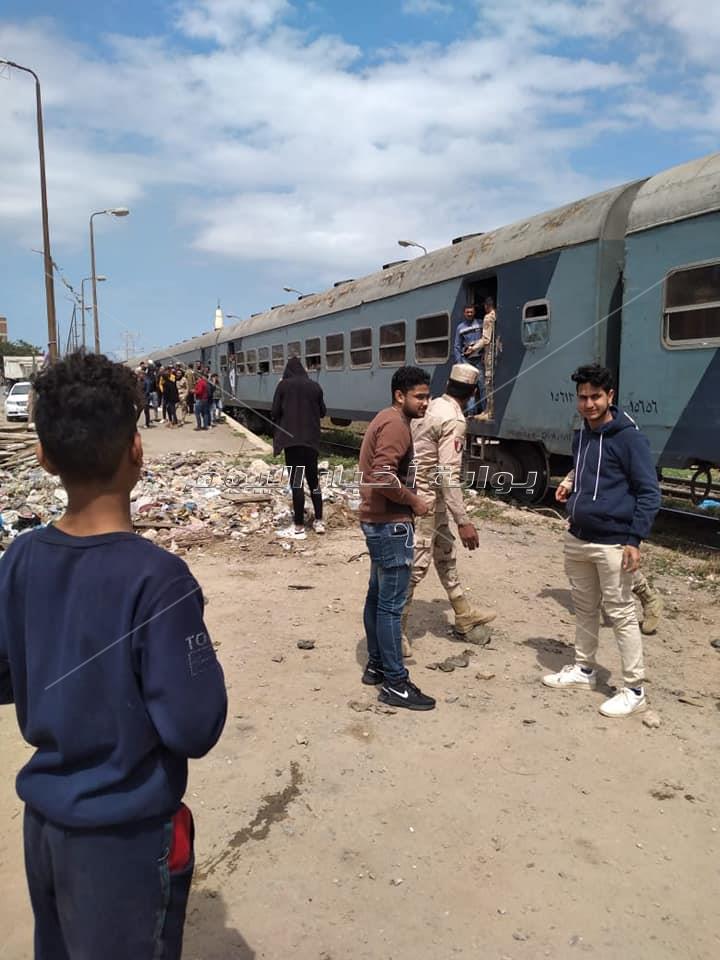  اصطدام قطار مطروح بسيارة نقل "خرسانة" في الإسكندرية